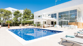 Six-bedroom villa in Cala Vadella with Es Vedrà views and rental license