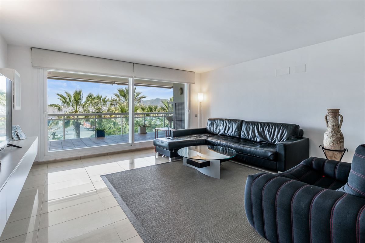 Magnificent flat in Marina Botafoch with 3 bedrooms and 3 bathrooms, with views to Dalt Vila