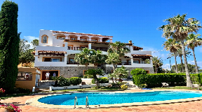 Amazing villa with sea view in Portinatx for sale