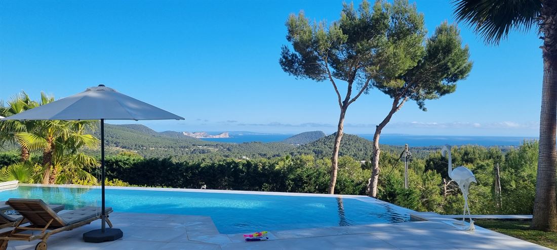 Beautiful 6 bedroom villa for sale in Es Cubells, Ibiza, Spain