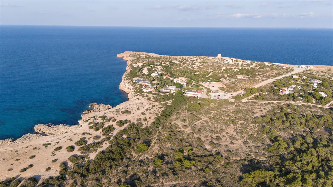 Two independent villa for sale in Formentera