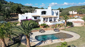 Spectacular Ibizan finca for sale in Santa Eulalia