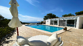Villa in first sea line on the west coast with amazing sunset views