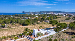 Stunning Ibiza villa in Sant Josep de sa Talaia for sale