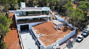 Very nice modern villa in Cala Salada with sea view