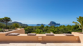 Stunning 2-Bedroom Apartment with Breathtaking Es Vedra Views in Cala Carbo